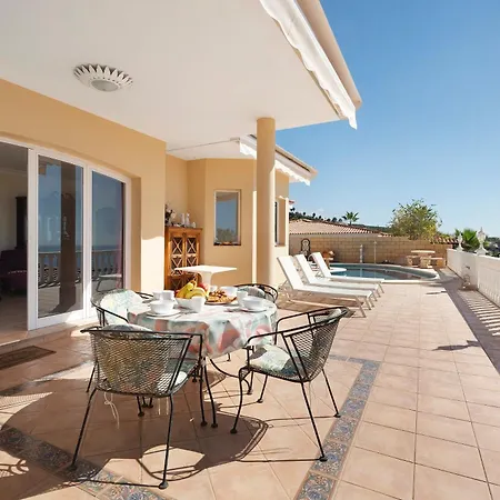 Casa Carla Private, Pool, Air By Paramount Holidays Casa vacanze